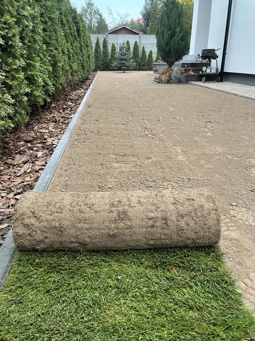 Trawa z rolki, rolka trawy, trawa rolowana, trawnik, producent