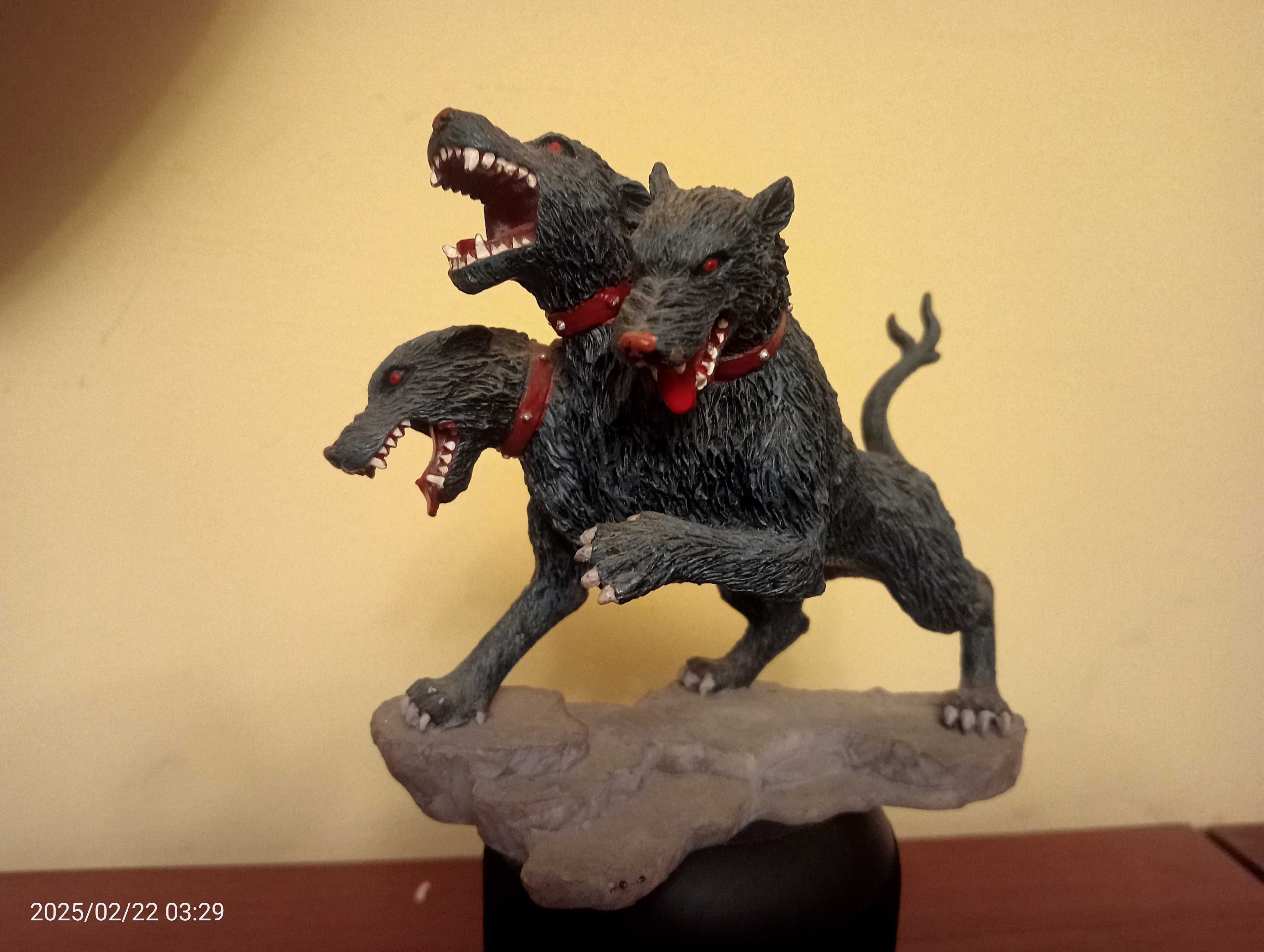 Figurka Harry Potter, Ceber, trójgłowy pies