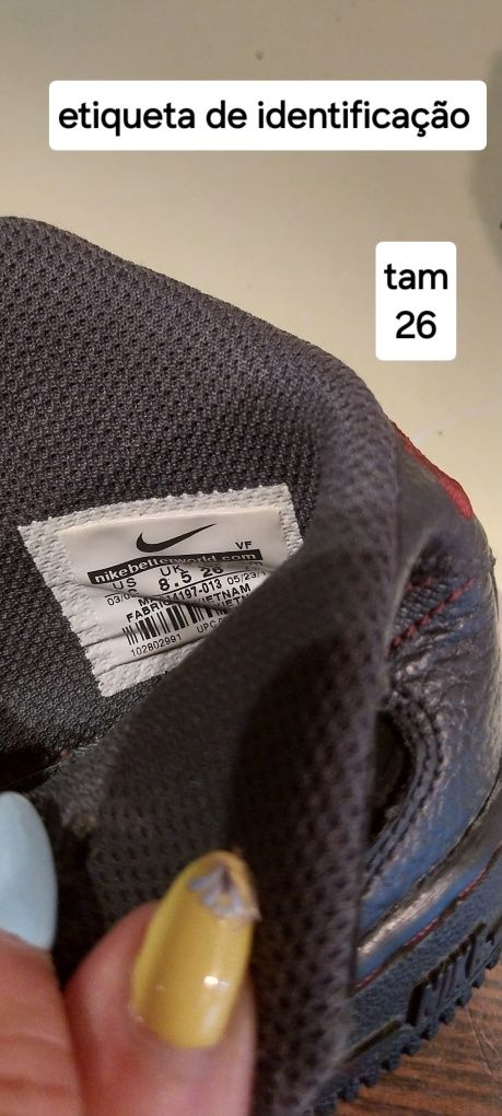 Ténis bota tam. 26 nike