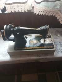 Робоча швейна машина