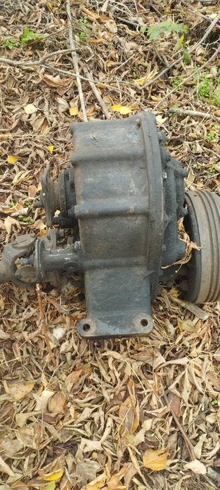Продам коробку  роздатку ЗІЛ 131 розподільчу коробку ЗІЛ 131