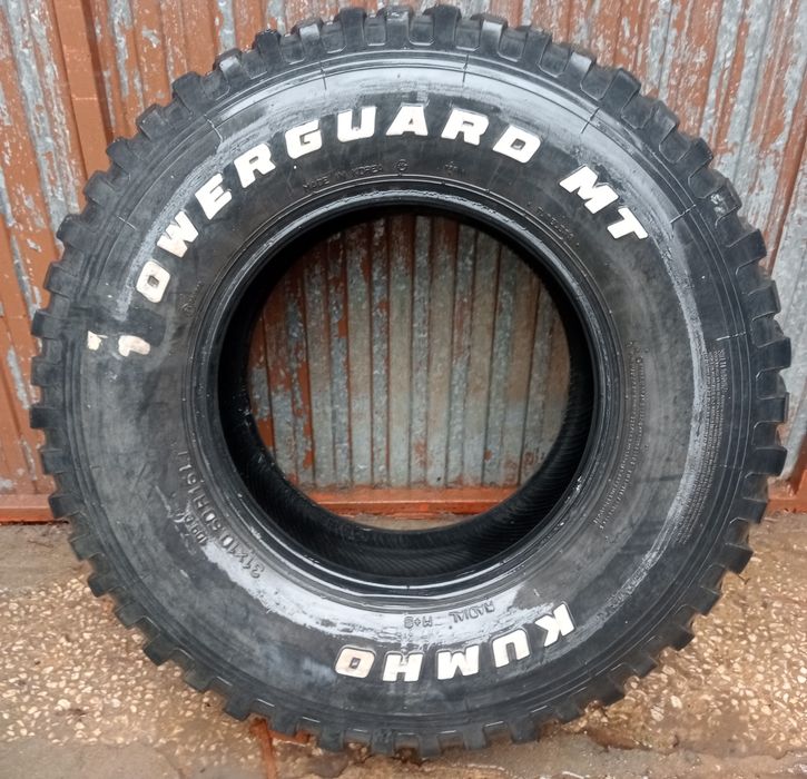 Pneu 31×10,5 R15
