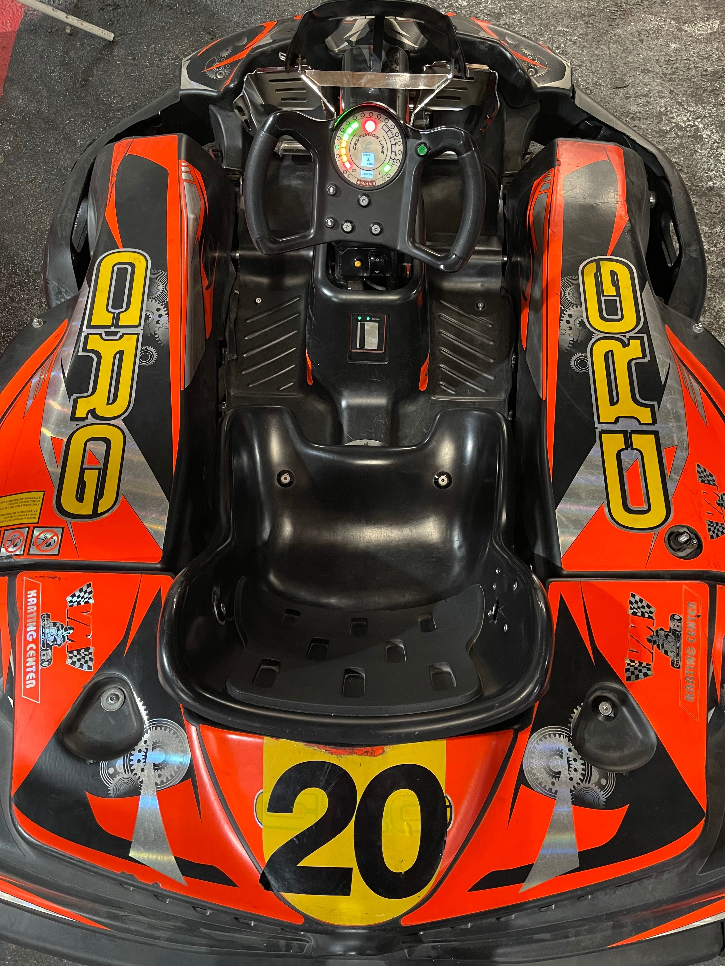 Flota gokartów elektrycznych CRG