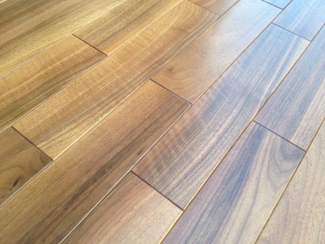 Паркет та паркетна дошка з горіха Лівий правий під ялинку квадрат