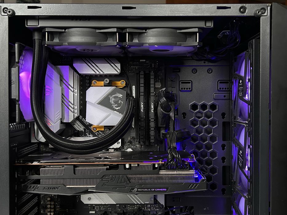 Komputer do gier - GPU Asus RX 5700 XT ROG STRIX, CPU Ryzen 5 5600X