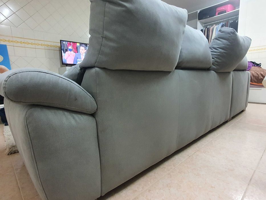 Sofá cinza com chaise longue conforama