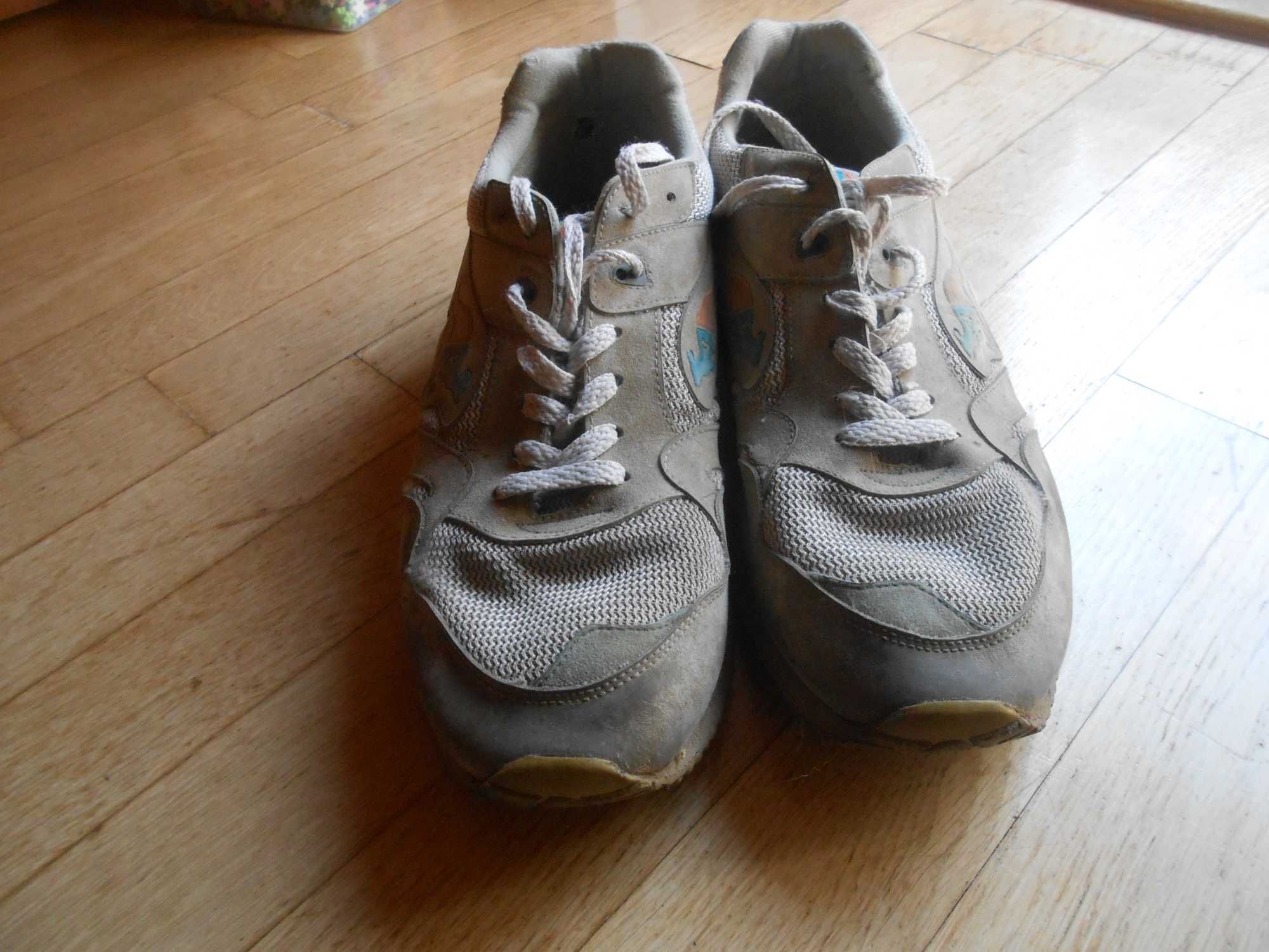Buty sportowe Kangaroos z lat 90 - tych