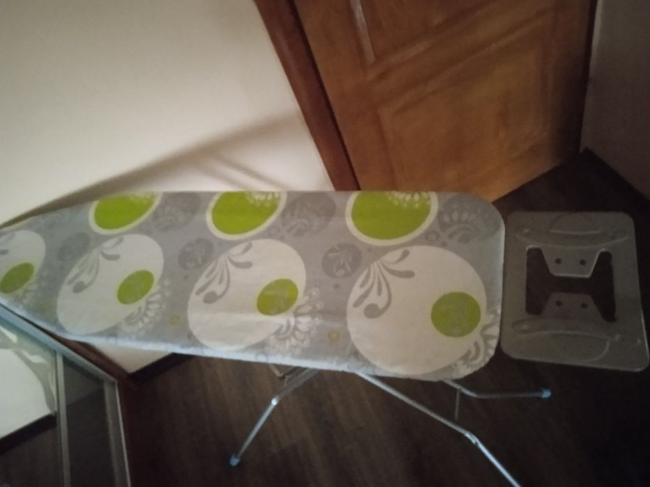 Гладильна дошка продам