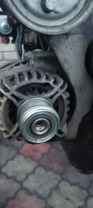 Генератор на Opel Combo Fiat Doblo 1.3 cdti Комбо добло астра 51787209