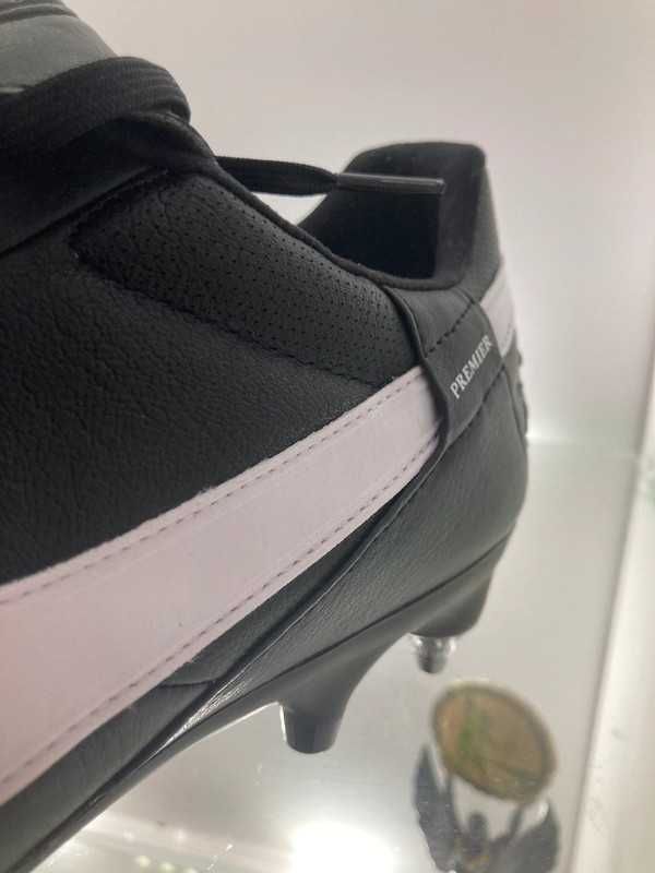 Profesjonalne buty piłkarskie wkręty Nike Premier III Sg Pro Anti-clog