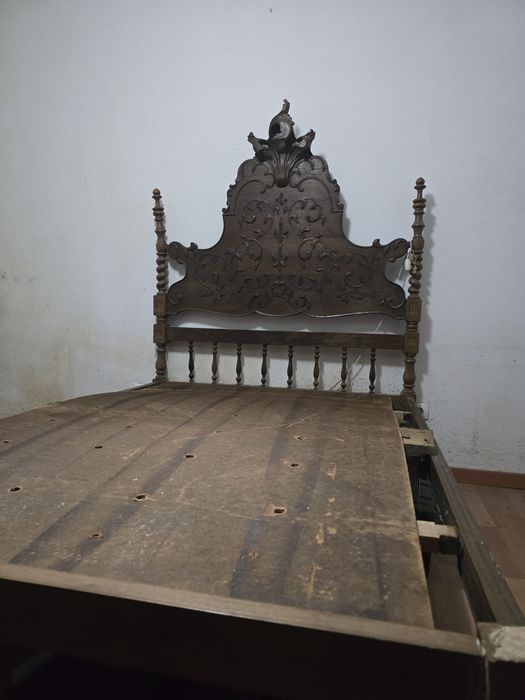 QUARTO DE CASAL - em castanho e completo