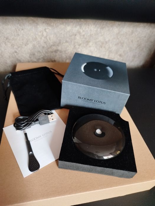 очищувач повітря Bloomy Lotus Zen.