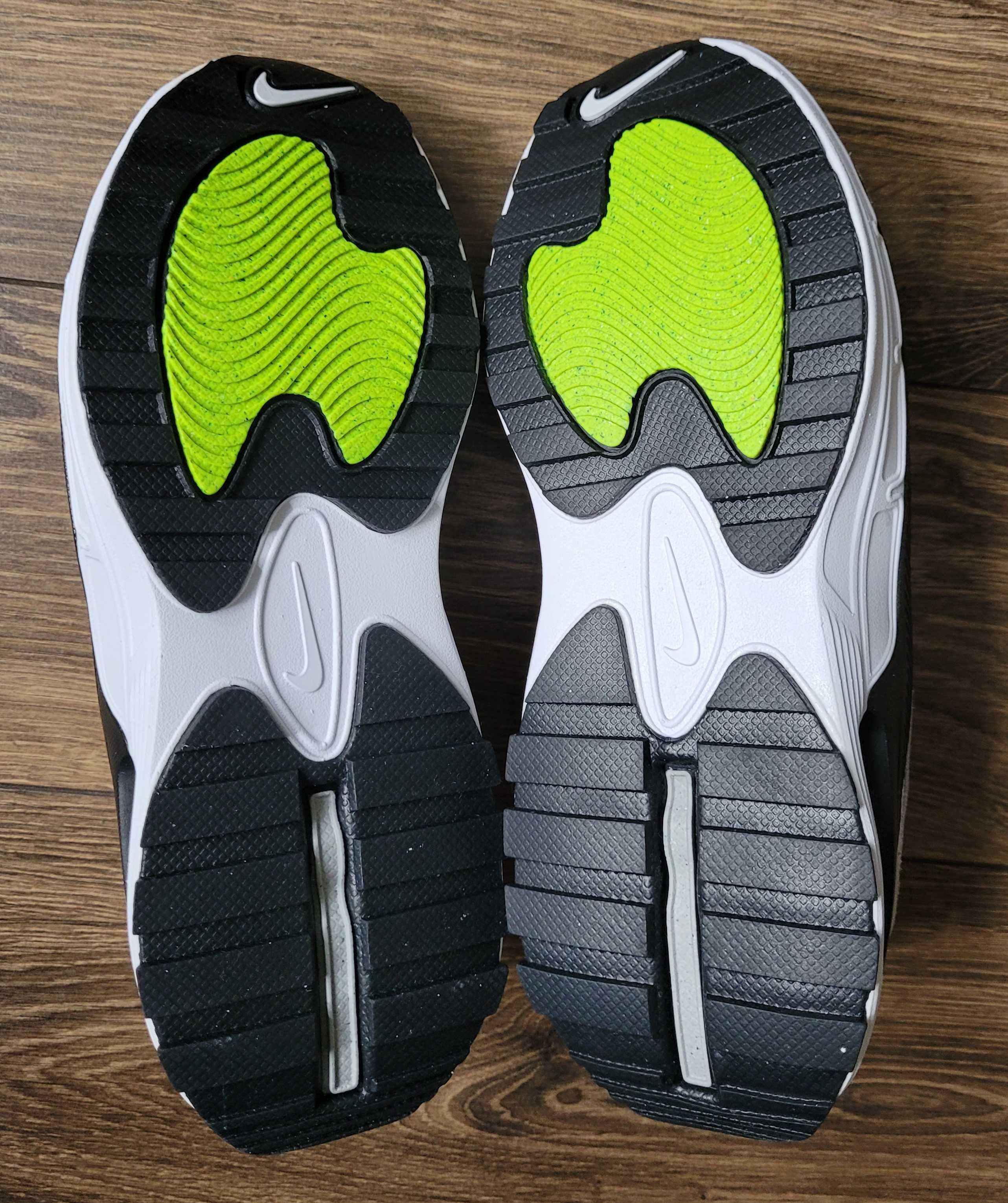 buty Nike Air Max Bliss białe EU 41 UK 7 czarne srebrne NOWE
