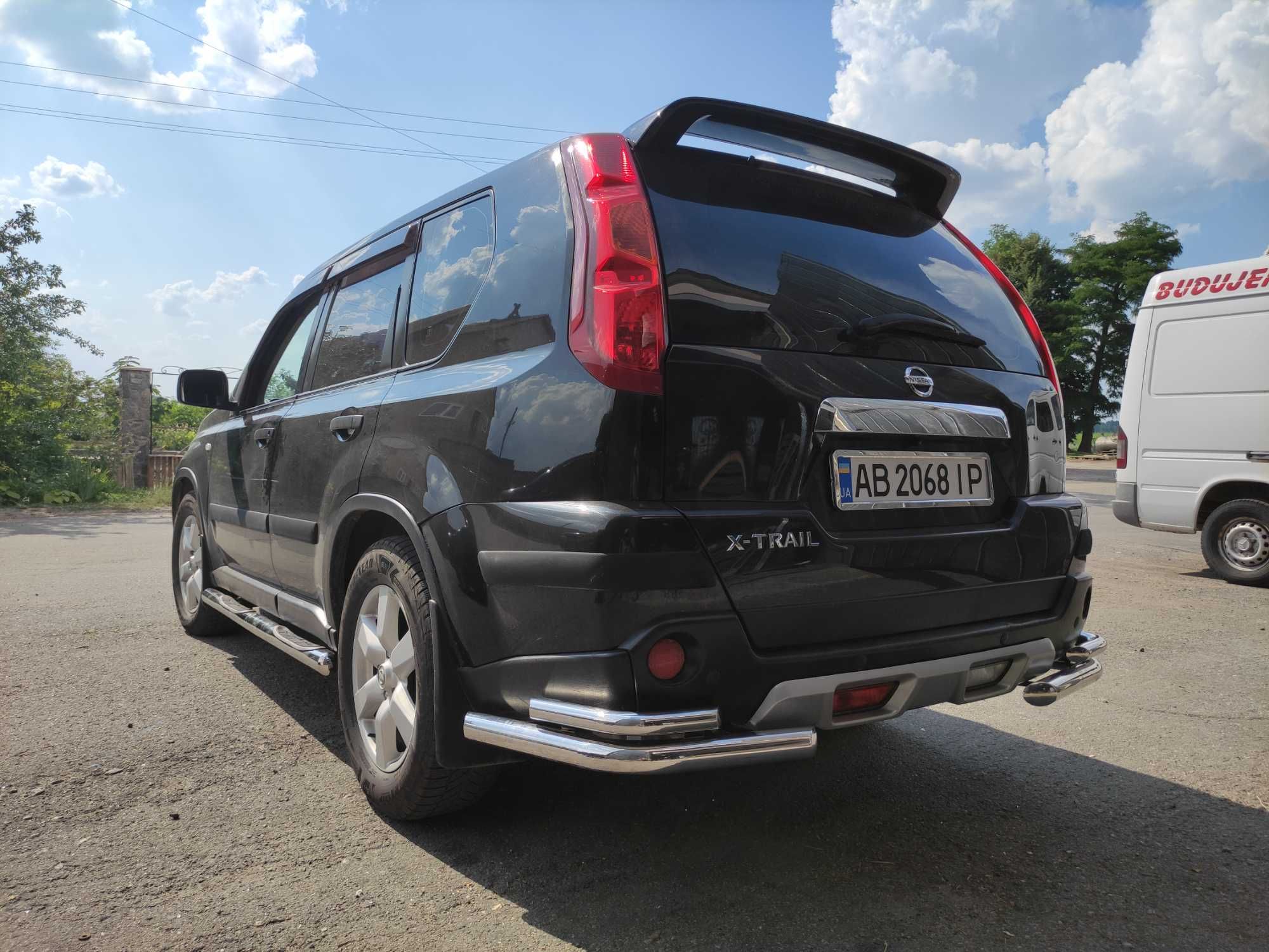 Пороги NISSAN X-TRAIL 2000 + 2015 2018  Бічні труби Обвес