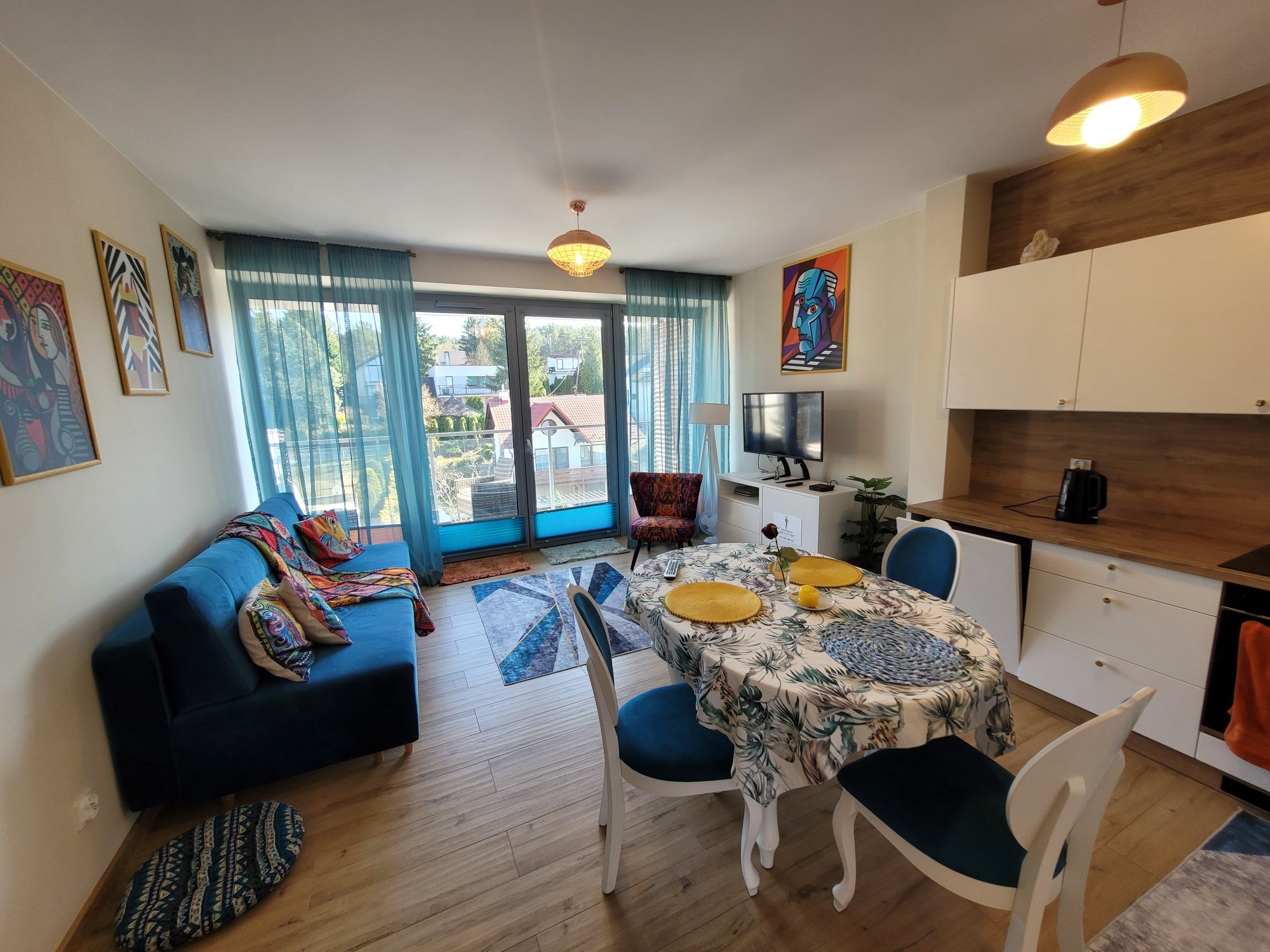 Apartament Pan Tu Nie Spał z widokiem na jezioro i Netflixem