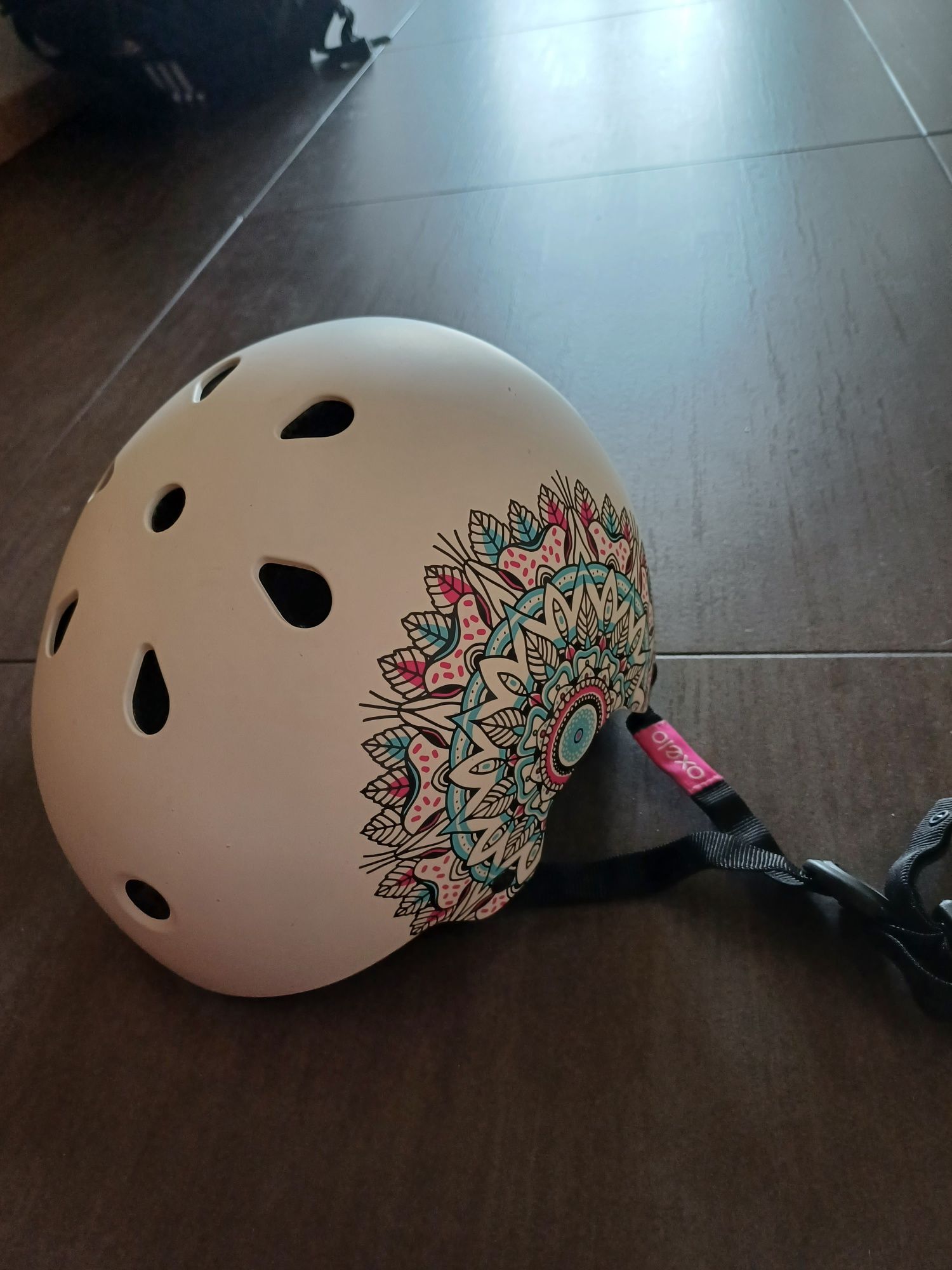 Kask decathlon Oxelo rozmiar 55-58 cm