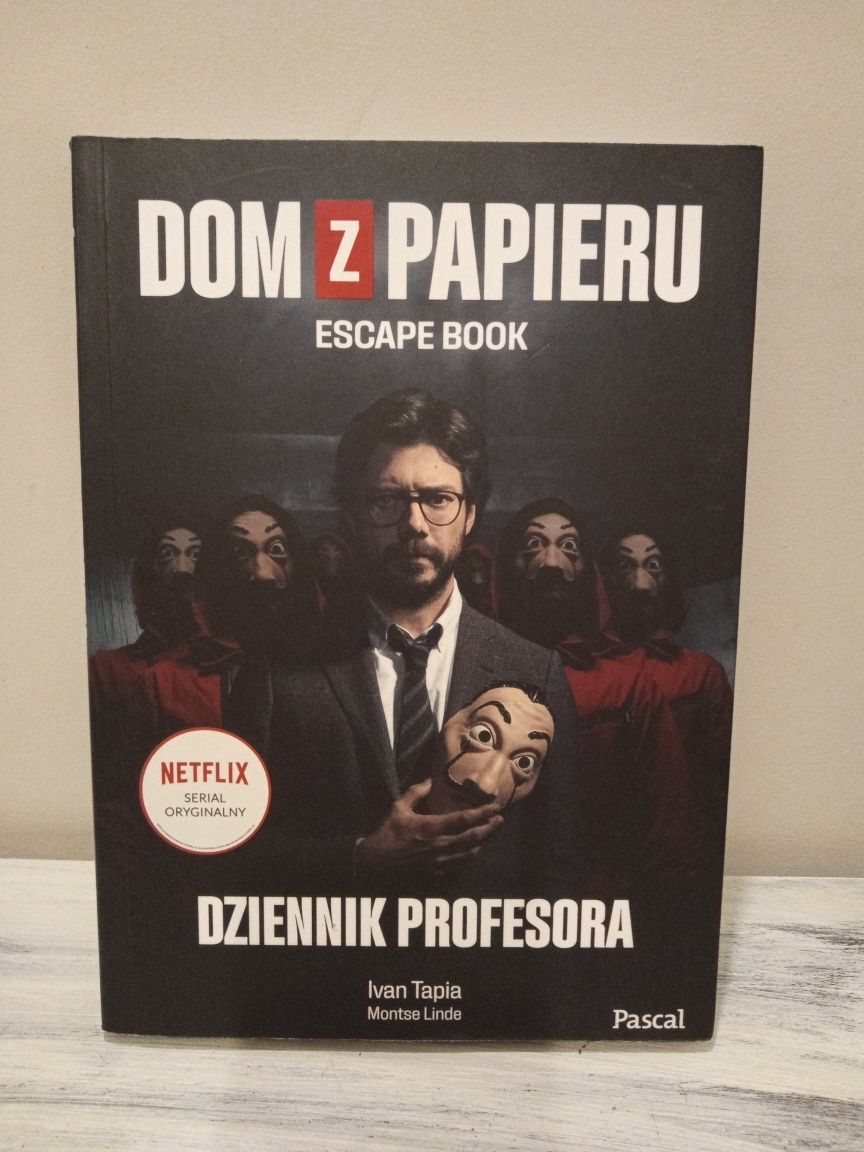 Dom z Papieru Escape Books Dziennik Procesora