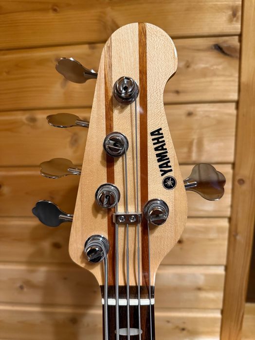 Gitara basowa Yamaha BB 1025