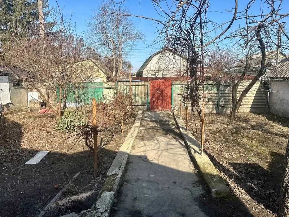 Продам будинок с.Святопетрівське.Горище,криниця,6 соток,газ