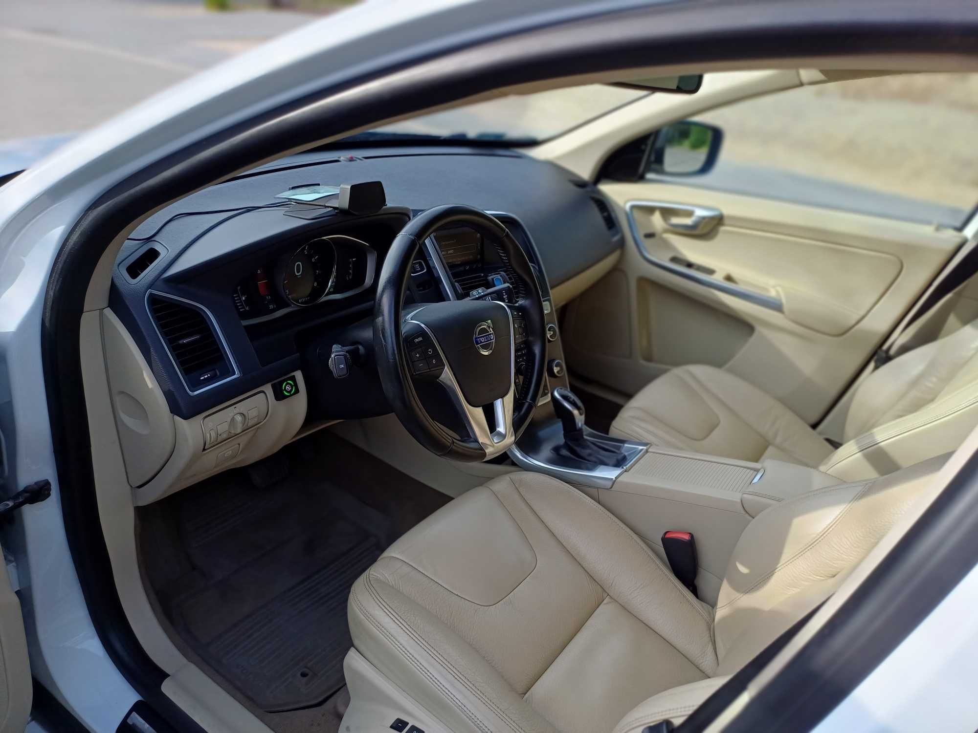 Volvo XC60 3.2 + LPG