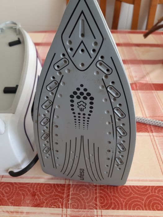 Ferro de engomemar com caldeira