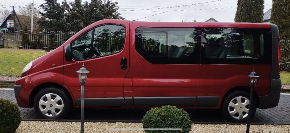 Wypożyczalnia samochodów Bus 9 osób Wynajem Kraków