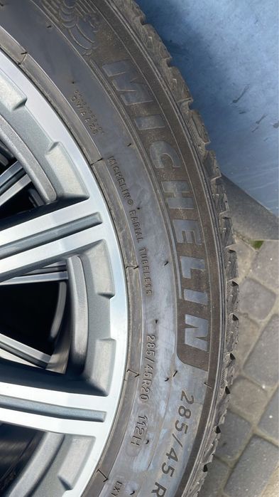 Колеса диски резина 285/45 audi q7 r20