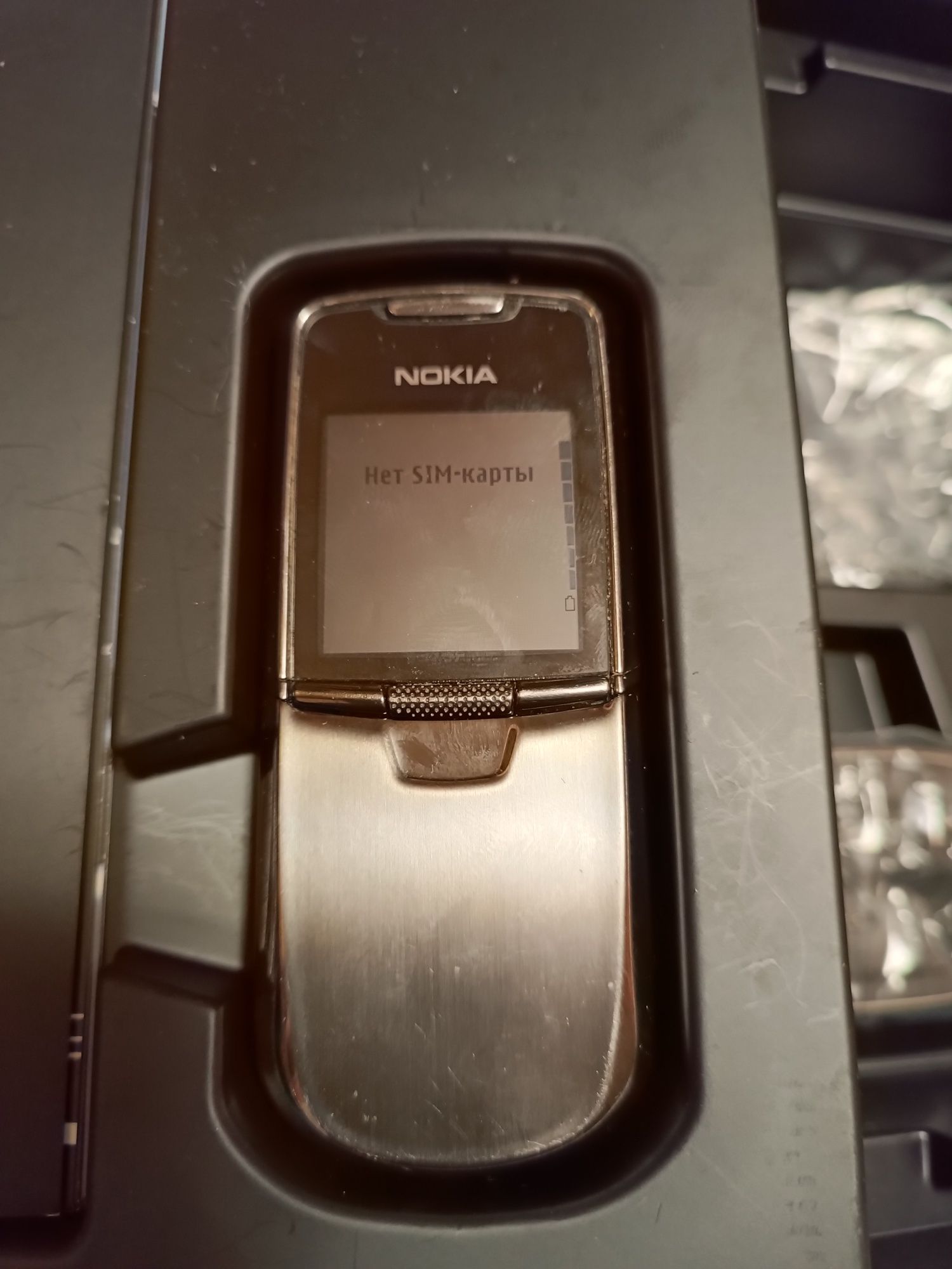 Телефон NOKIA 8800 комплект.