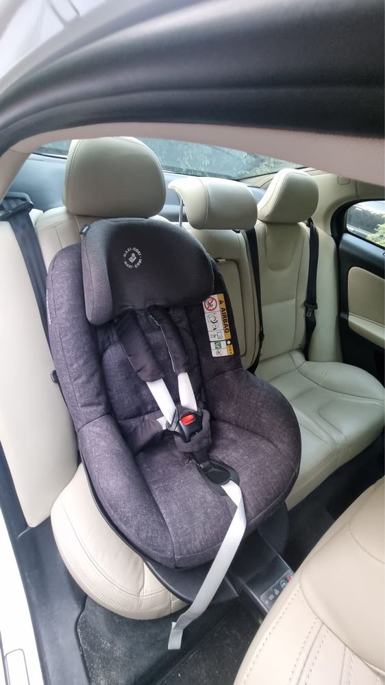 Zestaw Fotelik Maxi Cosi Pearl Pro i-Size + baza ISOFIX 3wayFix