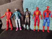 Bonecos em segunda mão da Marvel