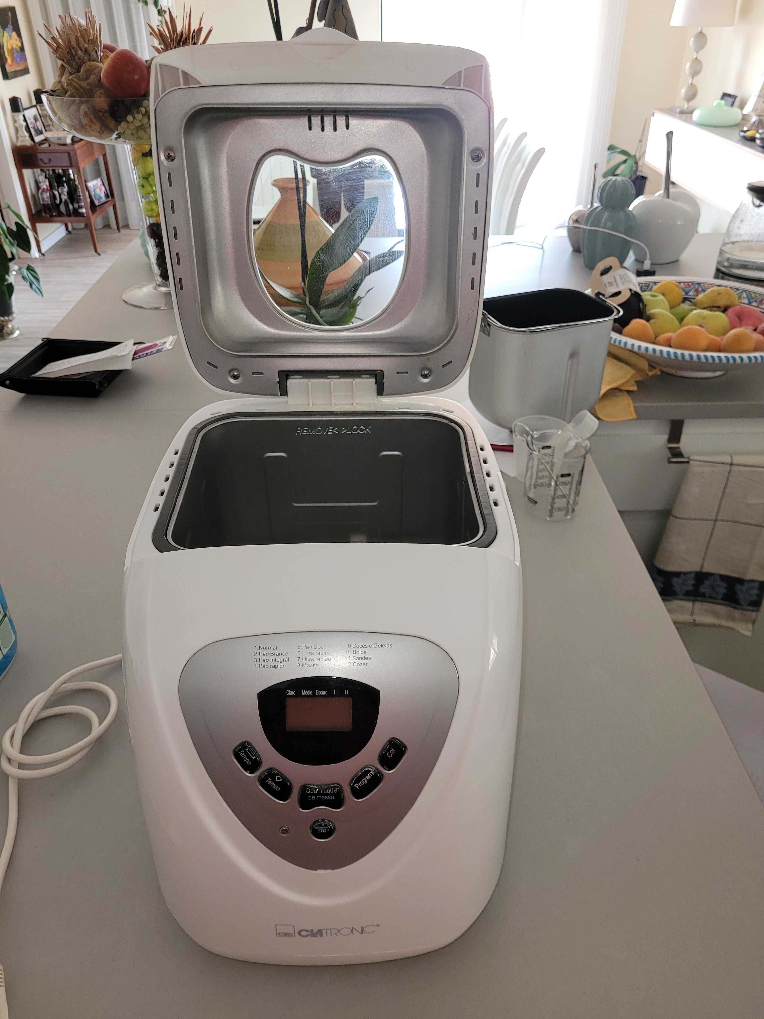 Máquina de fazer pão