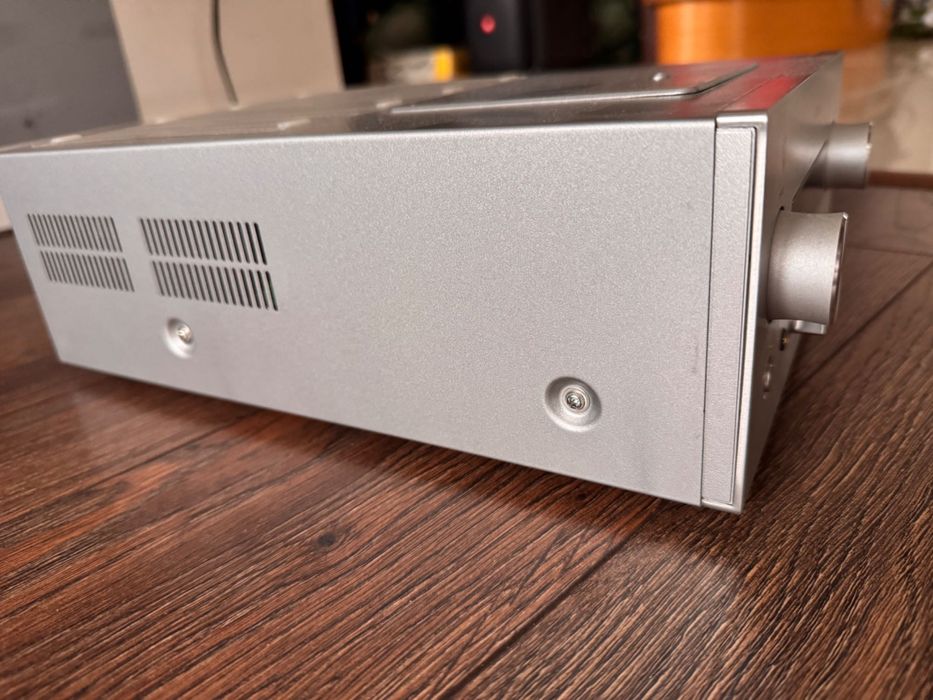 Mini wieża Yamaha R-840 - uszkodzona
