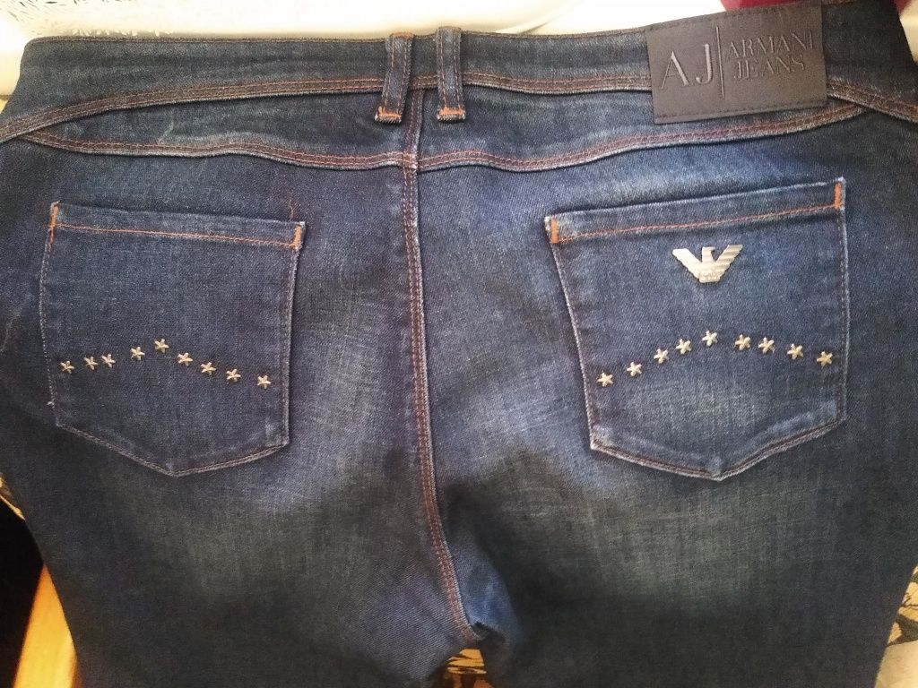 Armani Jeans, r 31, stan idealny, rurki, długa nogawka