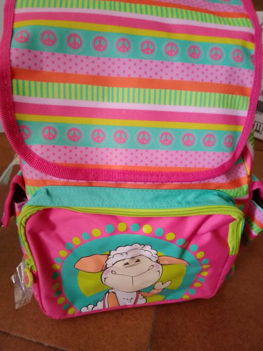 Marca NICI. Nova com etiqueta. Mochila grande para escola