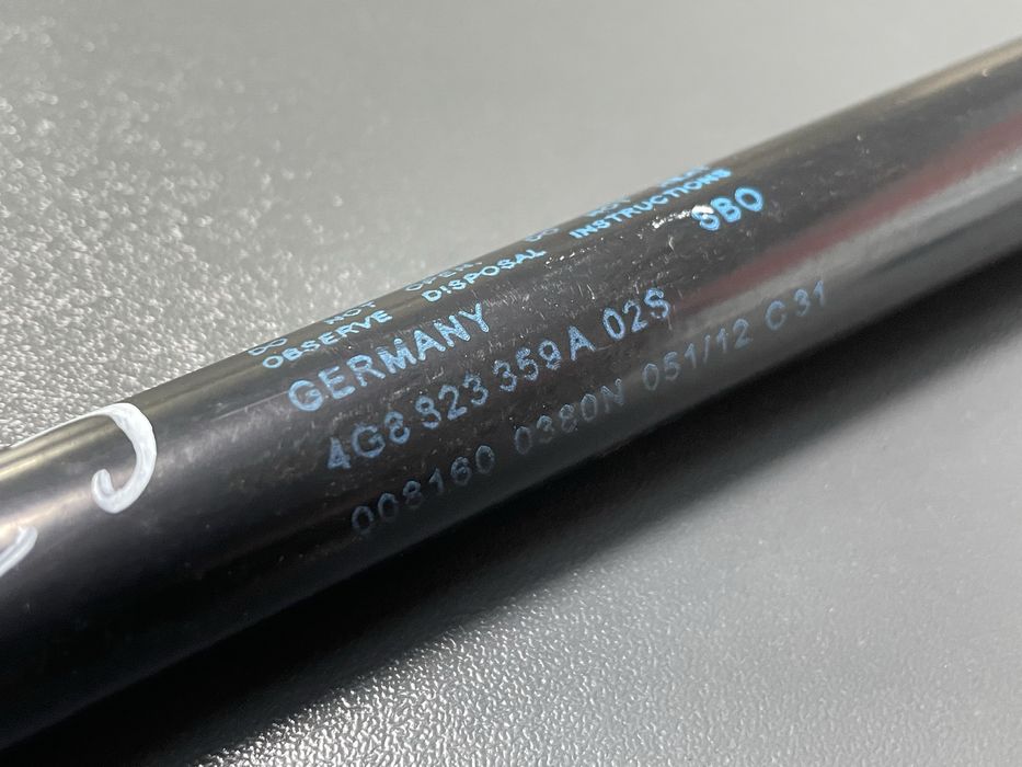 Амортизатор Капоту Audi A6 C7 Ауді А6 С7 Розборка Шрот