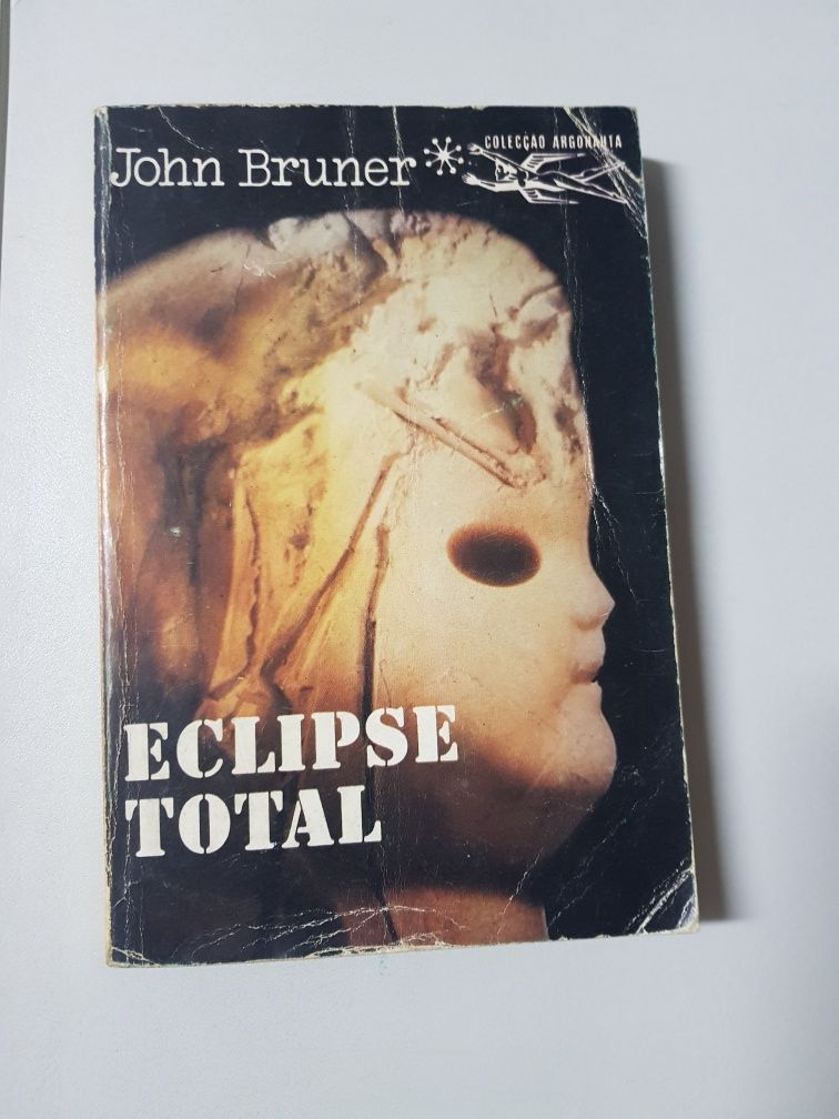 Eclipse Total - n°221 da Coleção Argonauta