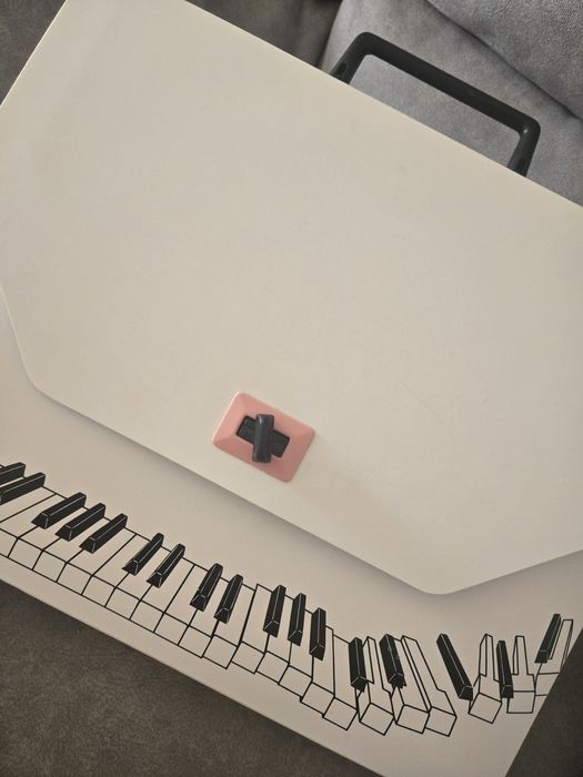 Папка-портфель с ручкой для школы