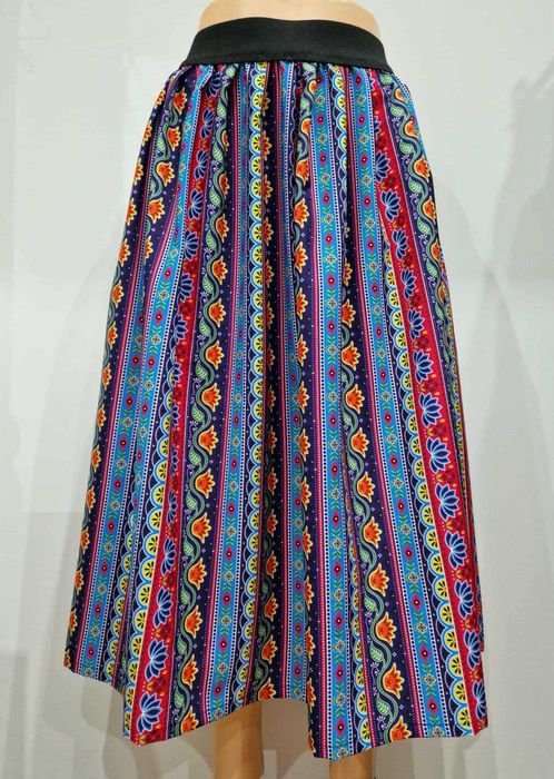 Spódnica ludowa, pasiak, etniczne wzory M(38)