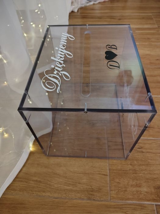 Solidna skrzynka na koperty do oklejenia