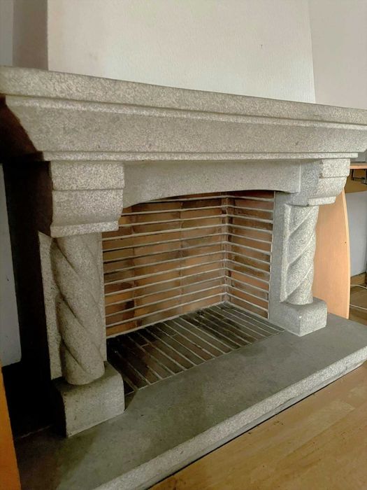 Lareira em granito (nunca utilizada)