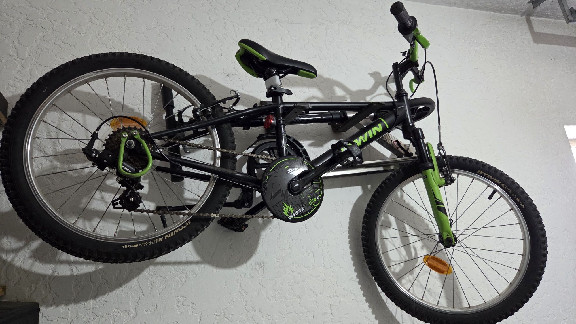 Bicicleta criança BTWIN em excelente estado