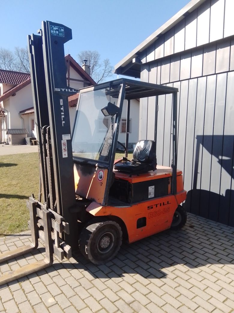 Wózek widłowy elektryczny Still