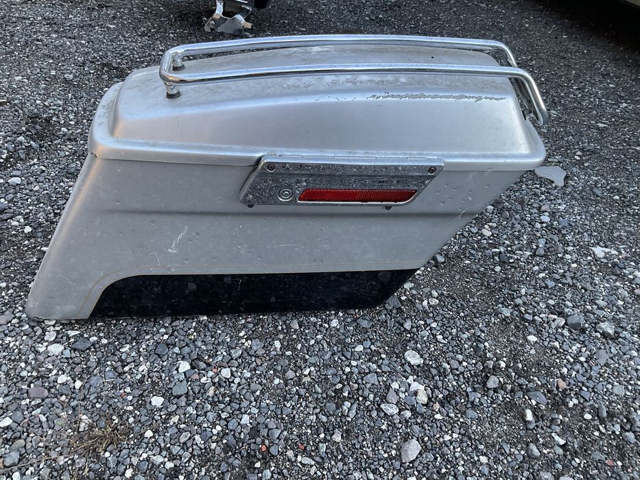 H-D Electra 2003 milenijna kufer boczny prawy i centralny