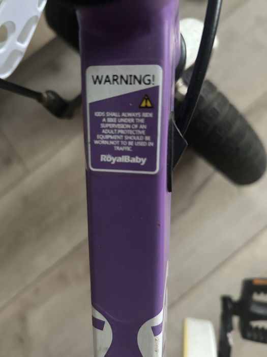 4-колісний велосипед для дівчинки