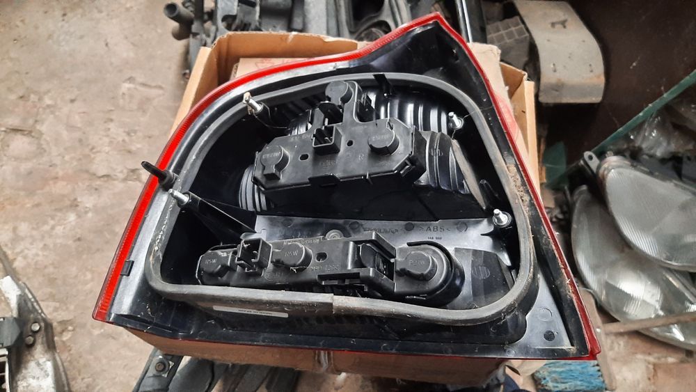 lampa prawa tylna Volvo S80 I 1 oryginał