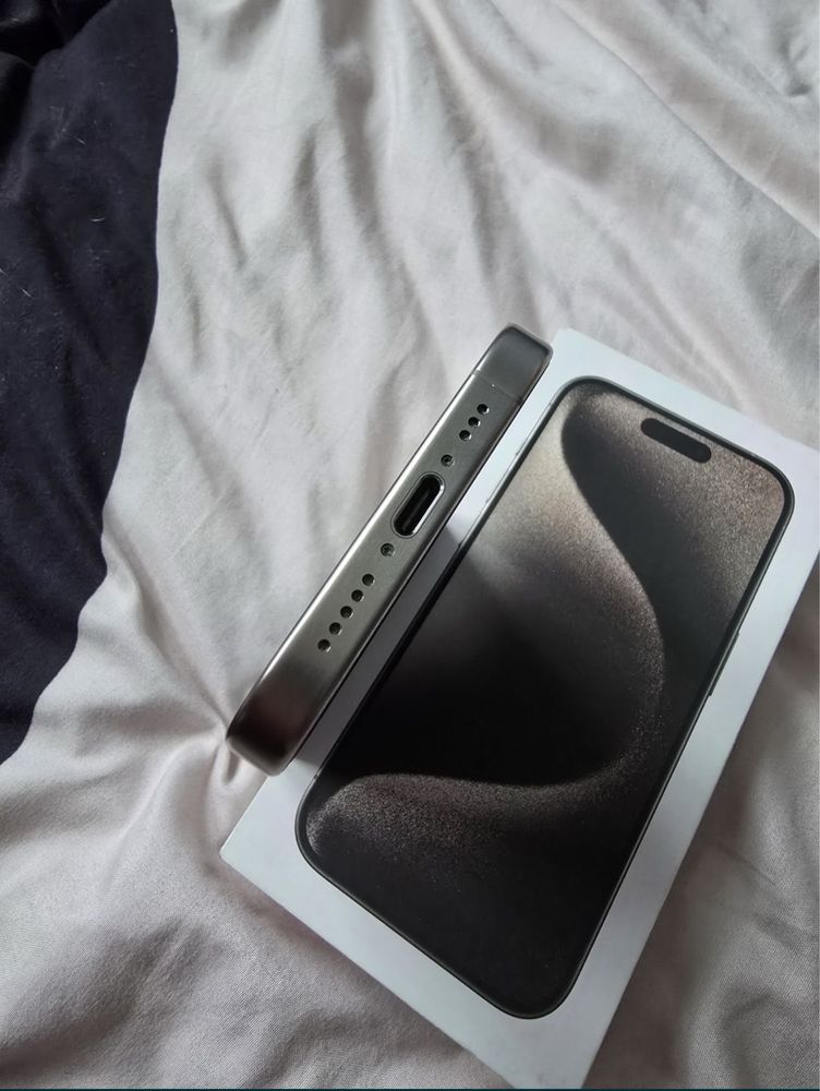 Iphone 15 pro max 256gb wzorowy stan.
