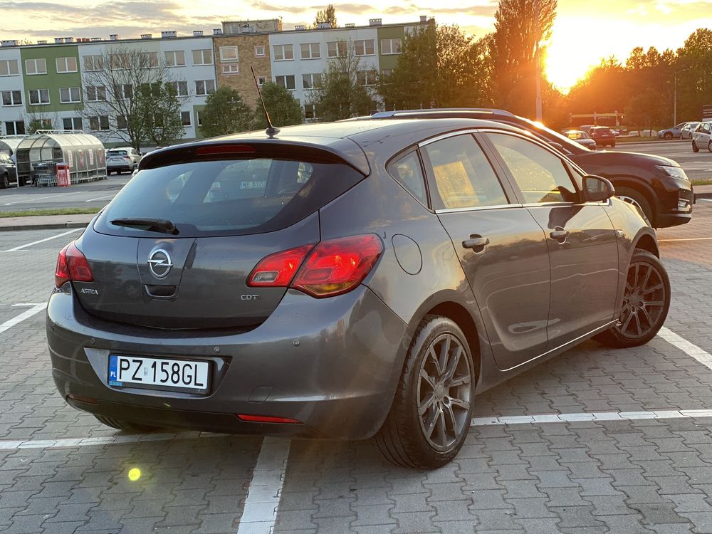 Opel Astra J 1,7cdti