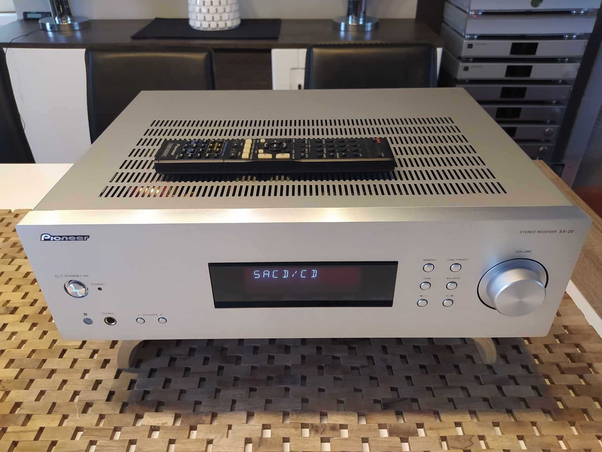 Amplituner Pioneer SX 20  +  Pioneer PD-10AE - Odtwarzacz CD