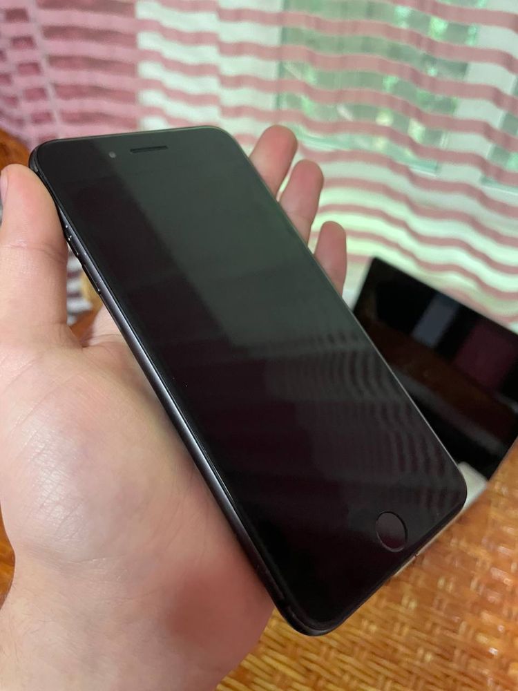 IPhone 8 Plus