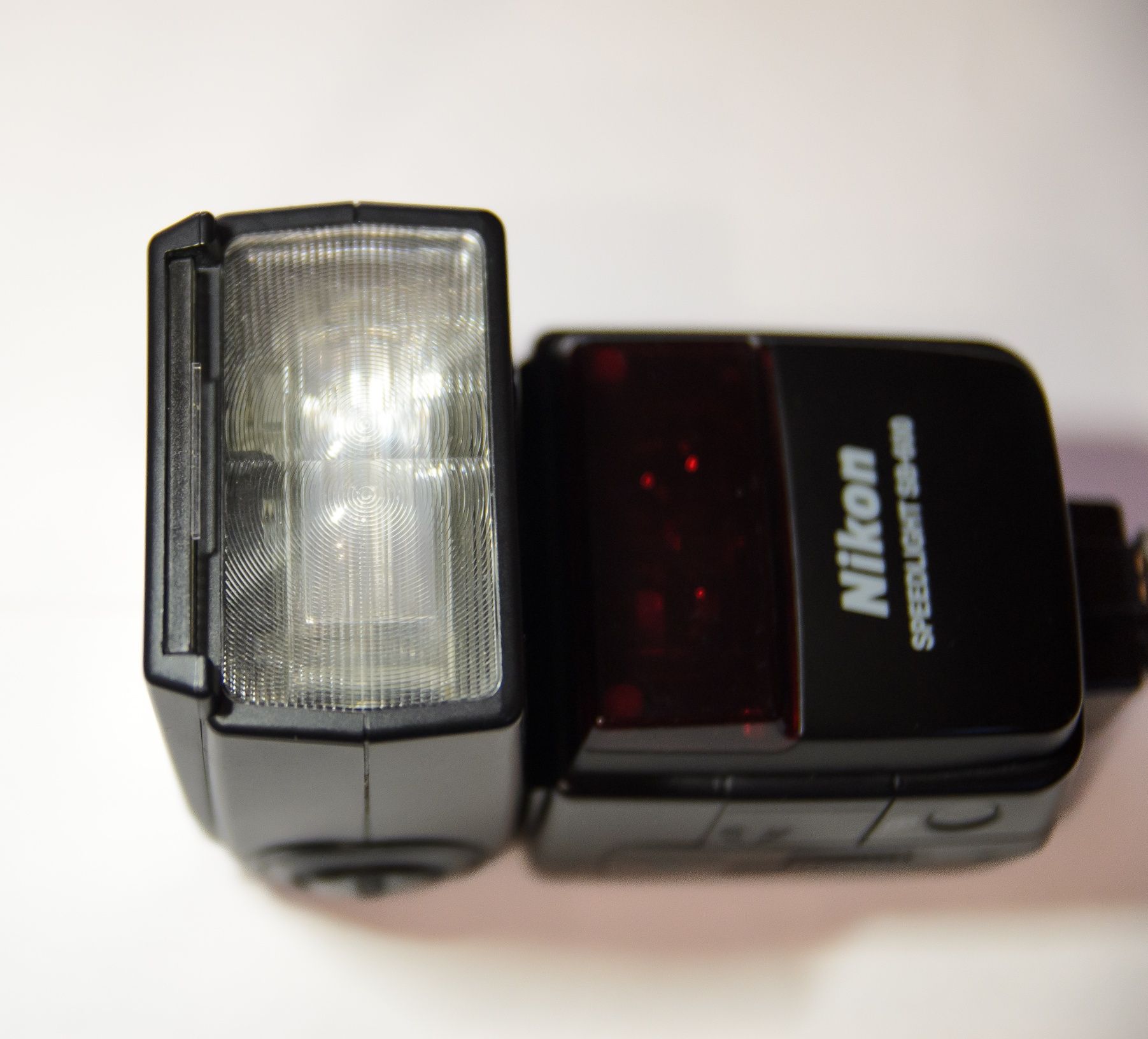 Спалах Nikon Speedlight SB-600 + чохол